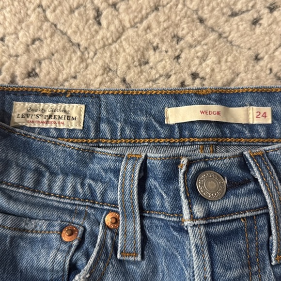 Levi Wedge Jeans - Picture 3 of 3